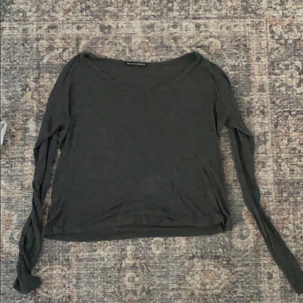 Brandy Melville dark gray long sleeve crop top